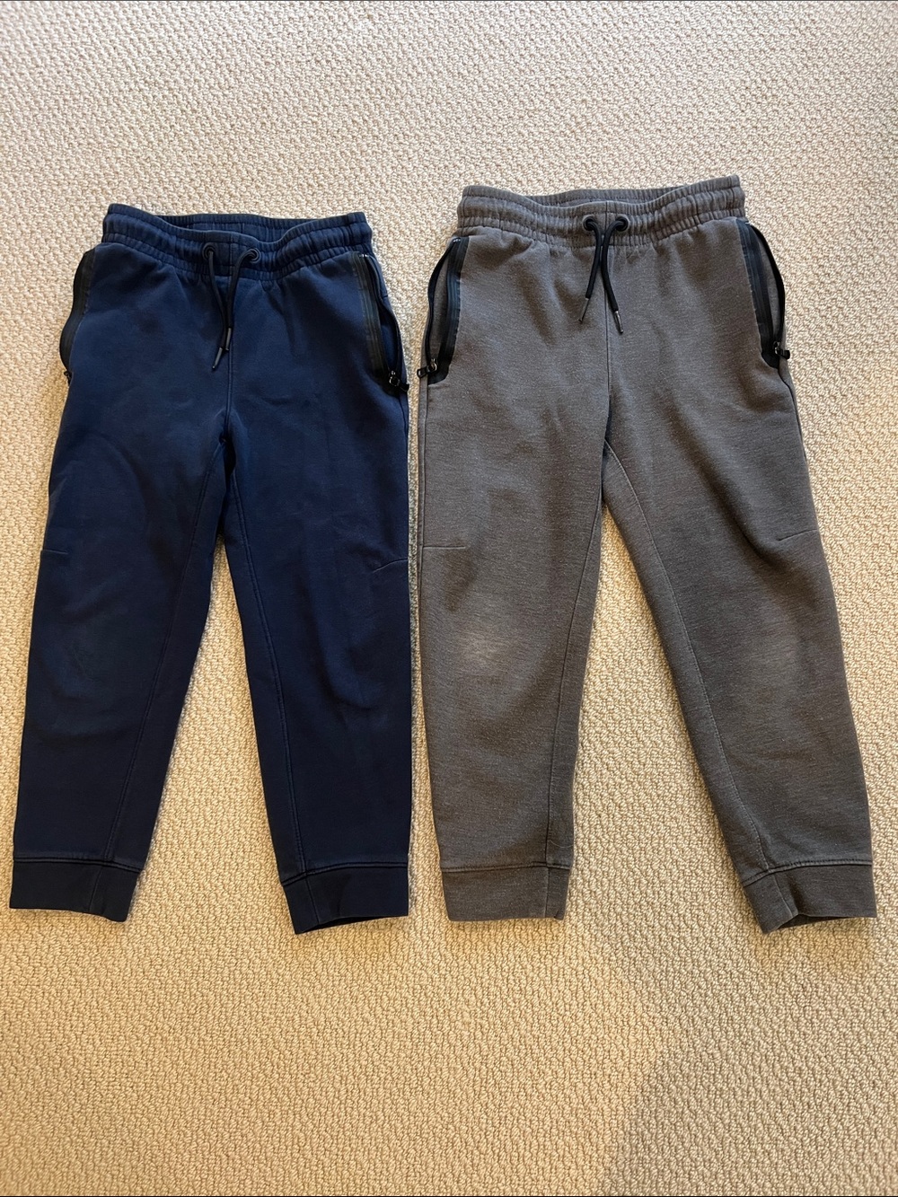 Old Navy Boys Joggers 2 Pair Bundle Size S 6-7 Navy Dark Gray Zip Pockets